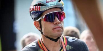 Teleurstelling compleet: Van Aert teruggefloten door Visma