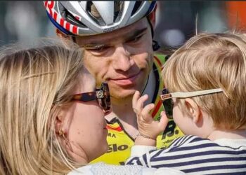 Georges en Jerome in de wolken: Van Aert maakt dromen waar