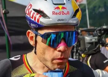 Van Aert geeft update over blessure na nieuwe valpartij
