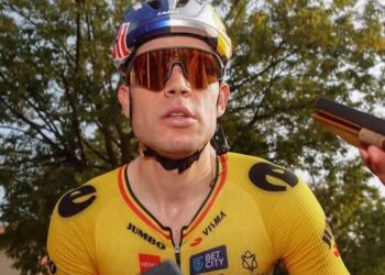 “Wout van Aert verzekert zich van een plek in de geschiedenisboeken”