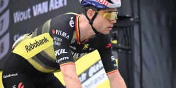 Wout van Aert heeft zich openhartig uitgesproken over een bijzonder moeilijke periode in zijn leven die hem ooit in een staat van paniek achterliet.