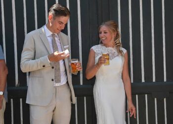 Sarah De Bie en Wout van Aert hebben prachtig nieuws te delen: “Proficiat!”