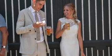 Sarah De Bie en Wout van Aert hebben prachtig nieuws te delen: “Proficiat!”