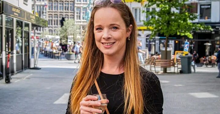 Daphne Paelinck (37) keert terug als Christine in Thuis en doet een droevige onthulling over haar jeugd waarin ze misbruikt werd..