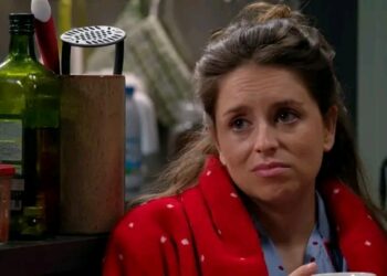 Thuis in shock: Lynn kan niet langer liegen – haar geheim komt uit en ze slaat op de vlucht👇