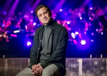 Eindelijk onthuld: Dít is de datum dat Niels Destadsbader zijn intrede maakt in Thuis!👇.