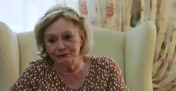 Op haar 80ste: ‘Thuis’-ster Leah Thys kondigt verschrikkelijk nieuws over haar gezondheid aan: ‘Ik draag dit al een jaar in stilte mee’..