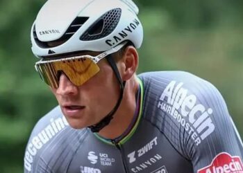 Droevig nieuws: Mathieu van der Poel zou naar verluidt geen interesse hebben in een contractverlenging van £10 miljoen bij Alpecin-Deceuninck.