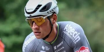 Droevig nieuws: Mathieu van der Poel zou naar verluidt geen interesse hebben in een contractverlenging van £10 miljoen bij Alpecin-Deceuninck.