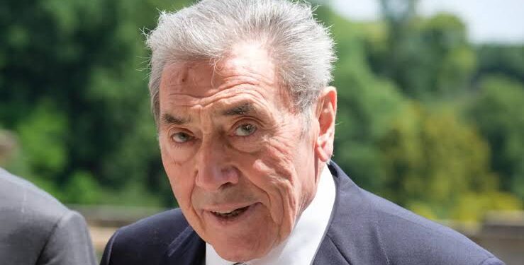 Wielericoon Eddy Merckx deelt zorgwekkend gezondheidsnieuws: “Ik heb ernstige pijn”