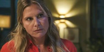 Schokkende onthulling: Ex-vriend van Kiki uit Griekenland duikt plots op en eist het gestolen geld terug..