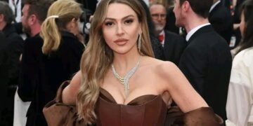 Schok in showbizzwereld: Hadise opgepakt in Turkije – Belgische popster verstrikt in drugsonderzoek
