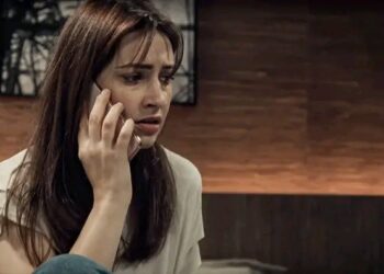 ‘Familie’-bom: Stefanie (Jasmijn Van Hoof) v.e.r.m.o.o.r.d.t Lander – en verdwijnt ze nu uit de soap?.👇