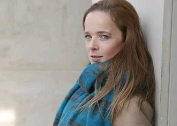 Daphne Paelinck doorbreekt het stilzwijgen: “Ik ben naar de politie gestapt” – de hartverscheurende bekentenis van de *‘Thuis’*-actrice bezorgt fans kippenvel..