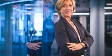 VTM-journaliste Greet De Keyser (62) gewond na schokkende aanval