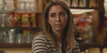 ‘Thuis’-spoiler: Lyn verrast Frank met een cadeau – Simonne kookt van jaloezie, terwijl Anna eindelijk haar kaarten op tafel legt!