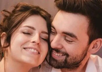 Mathias Vergels en Lynn Van den Broeck kondigen hun zwangerschap aan!👇