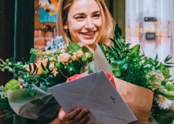 Familie-shock na 13 jaar: Jasmijn Van Hoof stapt uit de soap – en dít is de reden.👇