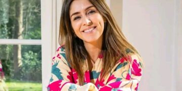 Thuis-fans in shock: Kim Van Oncen hint op groot geheim rond Lyn in Thuis!