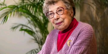 ‘Twee hersenbloedingen… in zo’n korte tijd’: Annie Geeraerts onthult het pijnlijke geheim dat ze jaren verborgen hield..