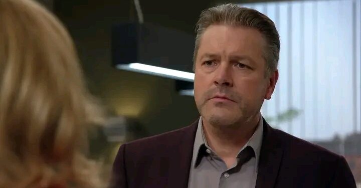 Tom geconfronteerd met pijnlijke waarheid – chaos bij de Withoeve in ‘Thuis’👇