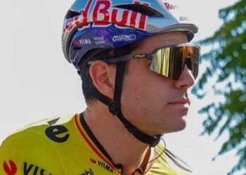 Verdrietig nieuws: Team Visma | Lease a Bike krijgt opnieuw een grote tegenslag te verwerken, nu een van hun toprenners, Wout van Aert, naar verluidt op het punt staat de ploeg te verlaten in een enorme multi-miljoenentransfer.