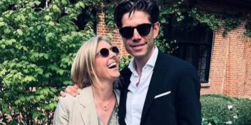 Feest zonder remmen: Van Aert viert Sarah’s verjaardag in grote luxe met een ontroerende boodschap die fans wereldwijd raakte