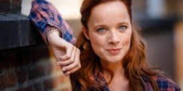 Daphne’s echte levensverhaal raakt fans tijdens 30-jarig jubileum van Thuis