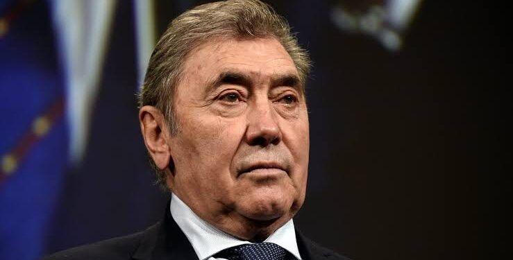 Schokkende Gezondheidsupdate: Eddy Merckx Doorbreekt Zijn Stilte – “Slecht Nieuws” Onthuld