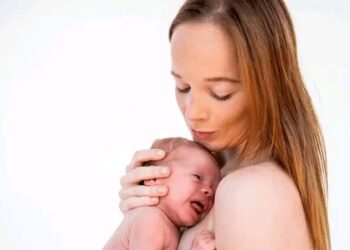 Thuis-actrice doet een verrassende onthulling over haar gezinsleven én of er een derde kindje komt…👇