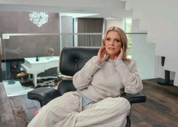 Laatste nieuws: ‘Familie’-actrice Karen Damen heeft zojuist een operatie ondergaan: ‘Niemand herkende haar’..