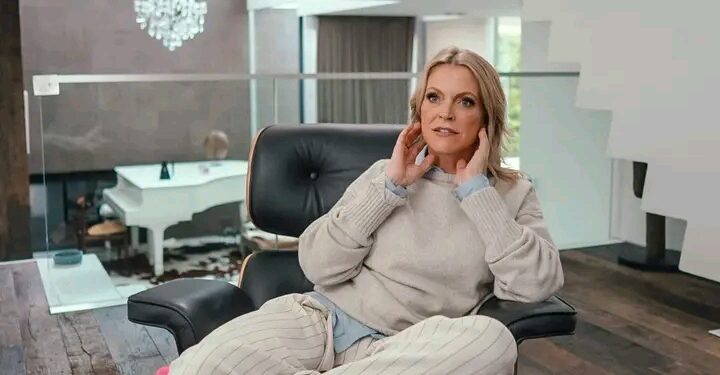 Laatste nieuws: ‘Familie’-actrice Karen Damen heeft zojuist een operatie ondergaan: ‘Niemand herkende haar’..