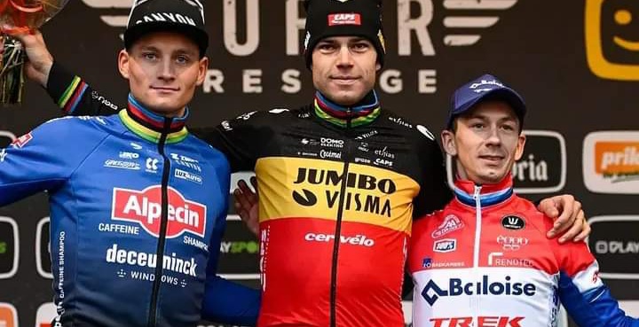 Concurrent ‘vervloekt’ Van Aert en Van der Poel: “Net op dat moment…