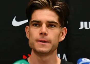 “Wout van Aert openhartig over mentale strijd: ‘Mensen zien de overwinningen, niet de gevechten erachter’”