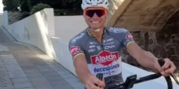 ‘Recht uit het café’: stuntman Van der Poel slaat weer toe