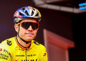 Van Aert gooit koers om: Belgische topper keert terug naar aanvallend rijden