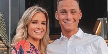 Roxanne Bertels kondigt zwangerschap aan met Mathieu van der Poel: “Ik ben moeder geworden”