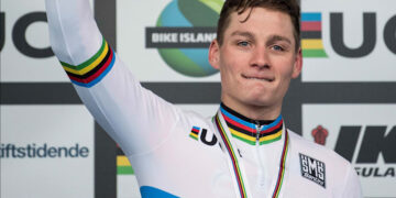 Netflix heeft een krachtige nieuwe documentaire uitgebracht over wielersterr Mathieu van der Poel, die een intiem beeld geeft van zijn reis van getalenteerde jonge renner tot een van de meest dominante kampioenen in de sport.