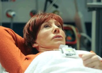 SHOCK: Jacky Lafon keert terug in Familie – staat ‘tante Rita’ op het punt om opnieuw te veranderen in de omstreden ‘zatte Rita’? De waarheid verrast fans!