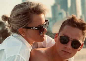 Goed Nieuws: Mathieu van der Poel Kondigt Huwelijksplannen aan met Vriendin Roxanne Bertels