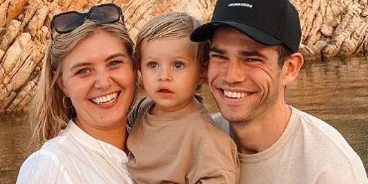 Een babymeisje op komst! Wout van Aert en Sarah De Bie kondigen een zwangerschap van vier weken aan.👶💖