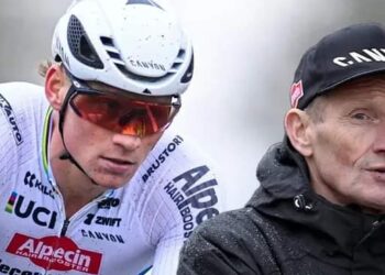 “Dan stop ik meteen!”: Adrie van der Poel pakt stevig uit na De Ronde