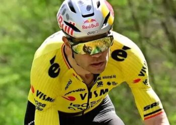 Analist pakt zwaar uit: “Van Aert wint Roubaix”
