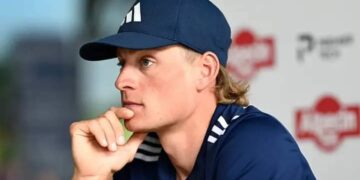 Van der Poel zet critici op hun plaats: “Zogezegde experts…”