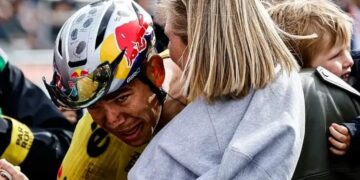 Van Aert doet onwaarschijnlijke onthulling na Roubaix-triomf