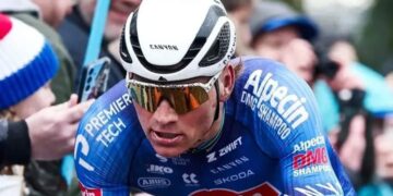 Analist sabelt Van der Poel neer: “Belachelijk, belachelijk, belachelijk!”