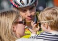Bewogen maand Van Aert: Politiestop voor Sarah, trofee voor Georges en Jerome